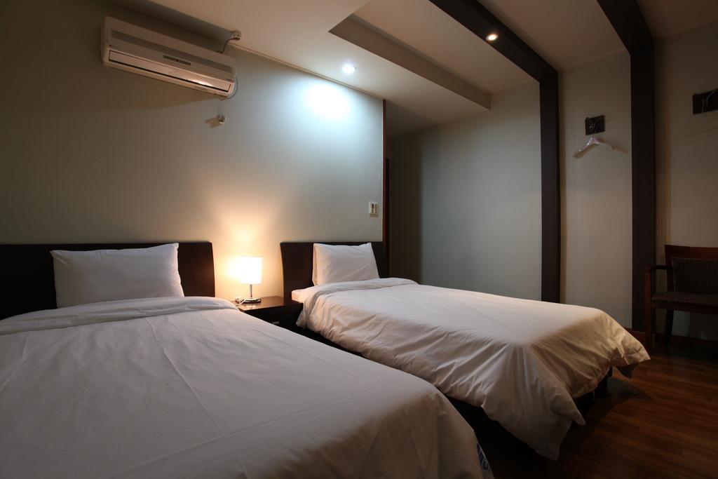 Monaco Hotel Jeju Phòng bức ảnh